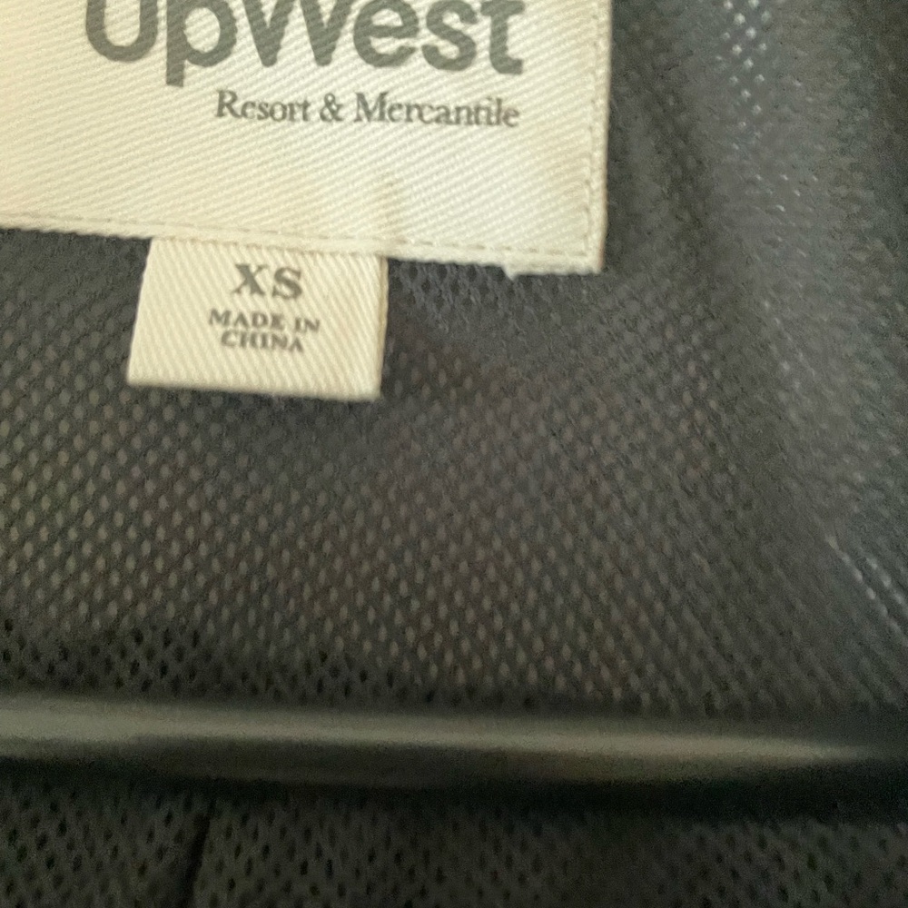 ☔️ UpWest Rain Jacket - Picture 4 of 15